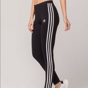 Adidas 3 stripes leggings size S